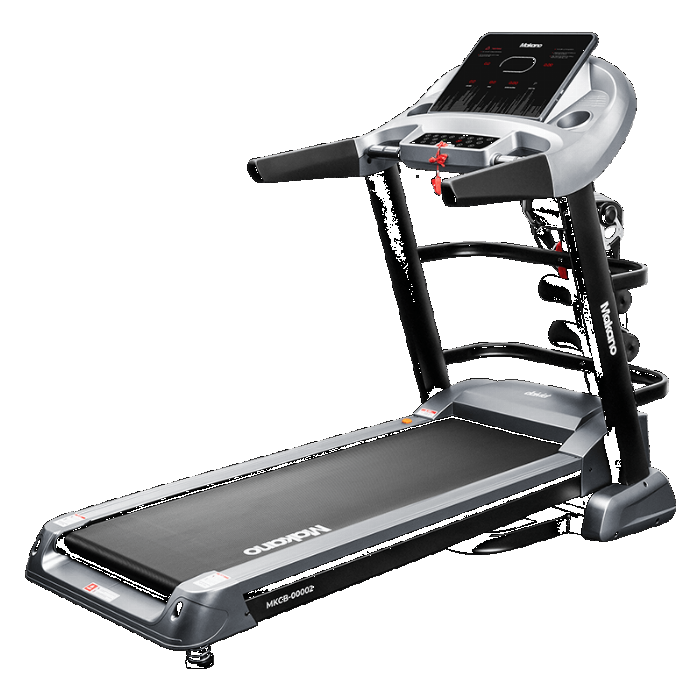 Một người phụ nữ đang chạy bộ trên máy chạy bộ với màn hình hiển thị số calo đã đốt cháy