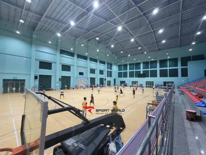 sân cầu lông tại trung tâm thể dục thể thao Sơn Trà