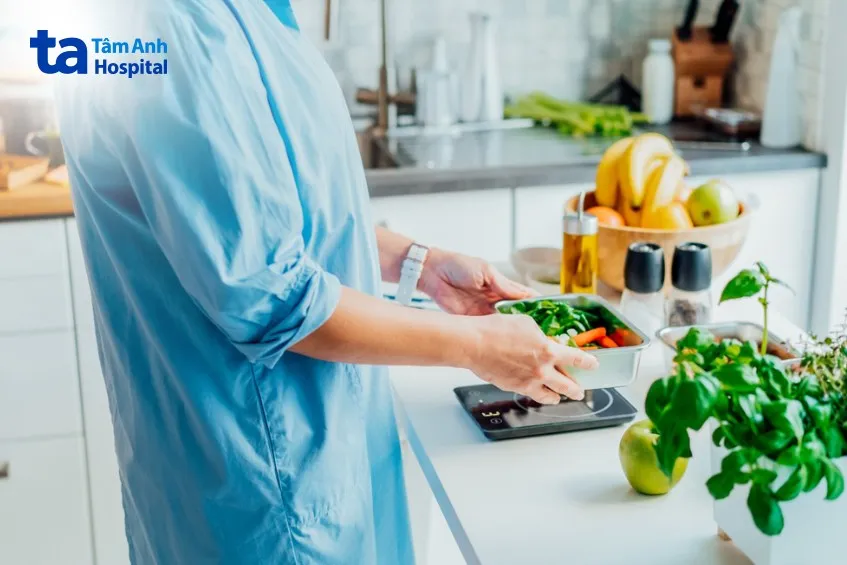 1 ngày cần bao nhiêu calo giảm cân