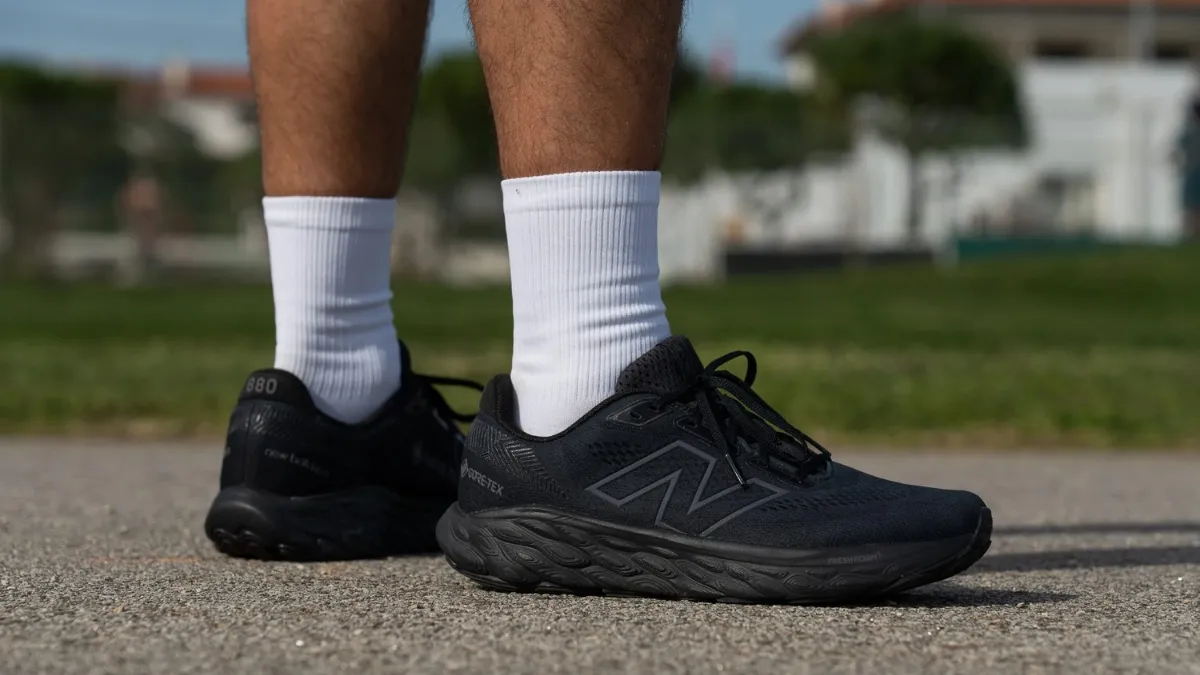 giày chạy bộ chống nước New Balance Fresh Foam X 880 v14 GTX