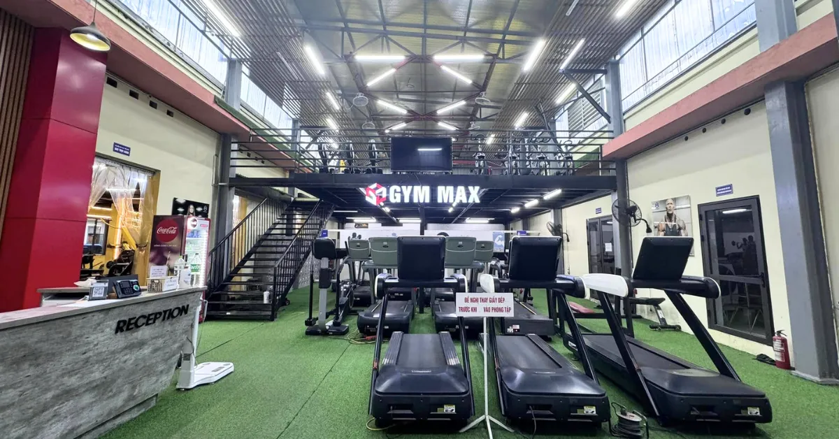Không gian phòng tập rộng rãi tại Gym Max Fitness