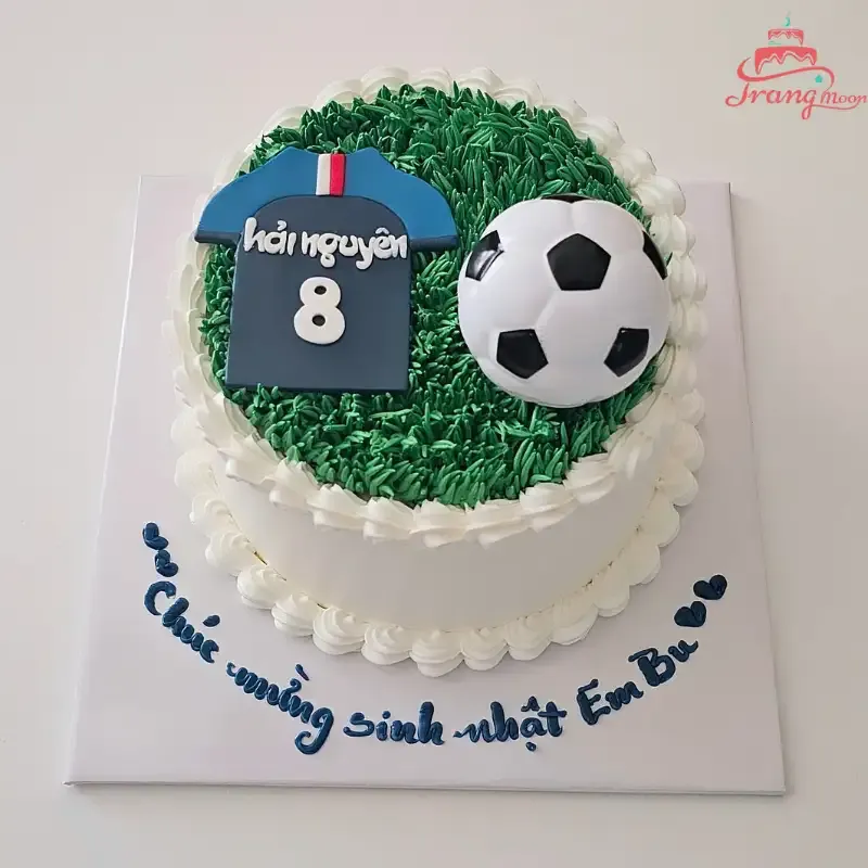 bánh sinh nhật hình cầu thủ đá bóng
