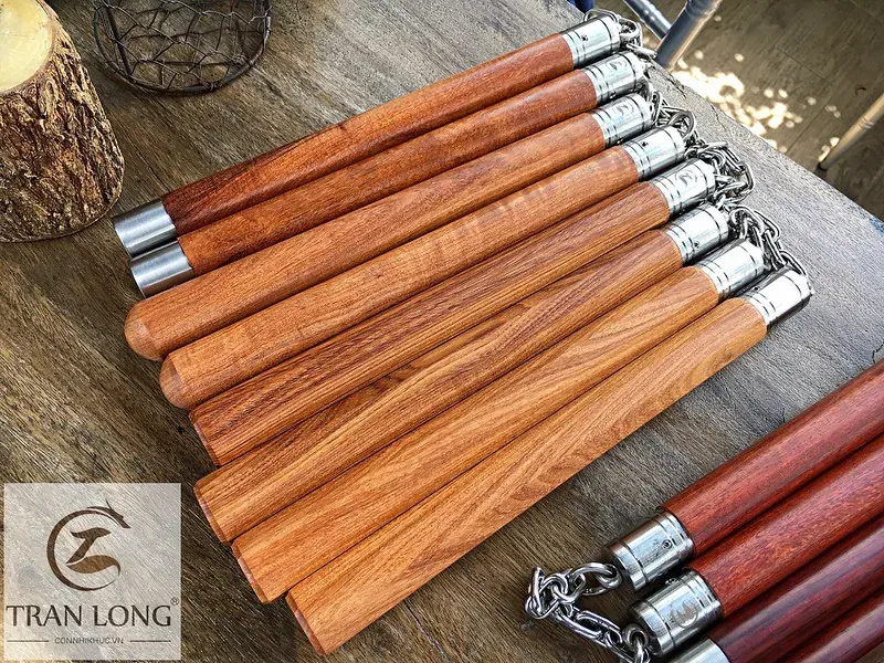 Bộ sưu tập côn nhị khúc gỗ cẩm xe đang lên màu