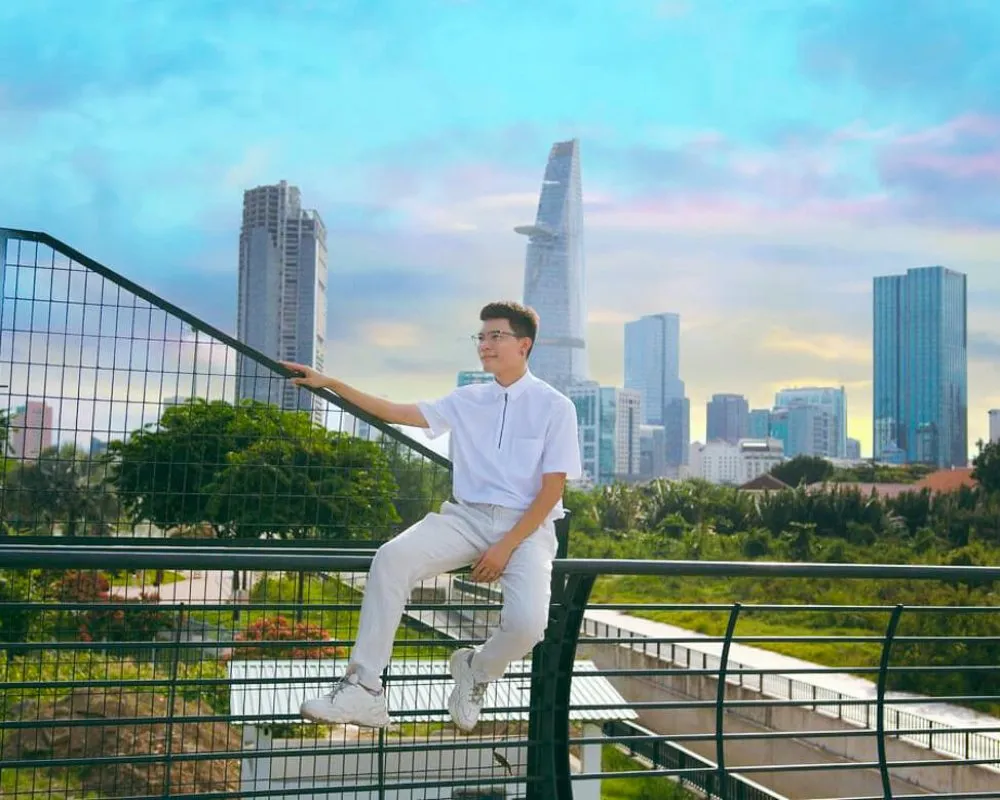 Check-in tại nóc hầm Thủ Thiêm.