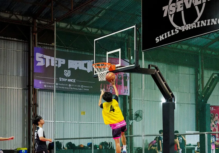 Sân bóng rổ Seventy Seven quận 8 là sân bóng rổ Sài Gòn