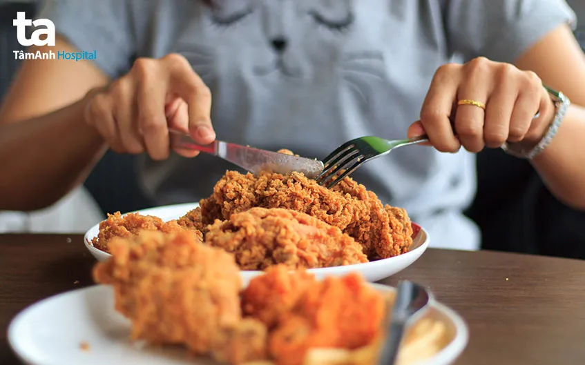 ăn quá nhiều trước khi chạy