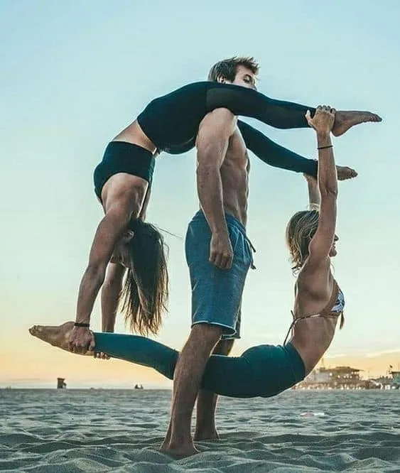 Lưu Ngay Những Tư Thế Sống Ảo Đẹp Cùng Yoga Với Hội Bạn Thân 56