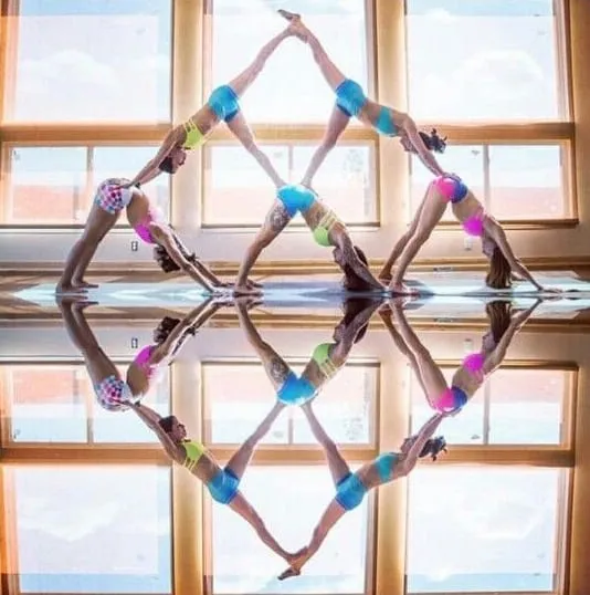 Lưu Ngay Những Tư Thế Sống Ảo Đẹp Cùng Yoga Với Hội Bạn Thân 43