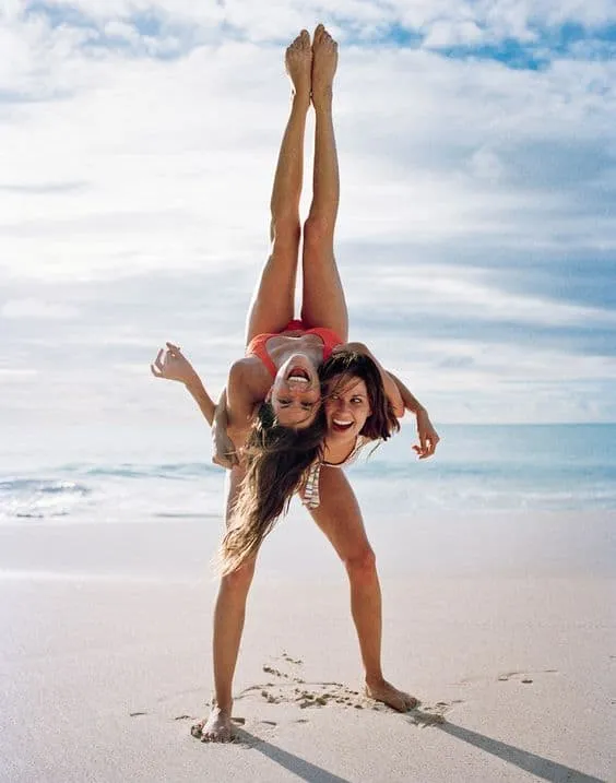 Lưu Ngay Những Tư Thế Sống Ảo Đẹp Cùng Yoga Với Hội Bạn Thân 41