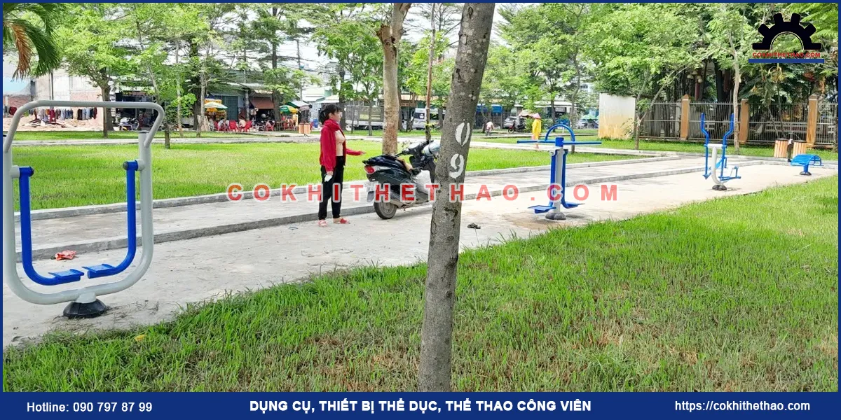 Công trình dụng cụ thể thao công viên