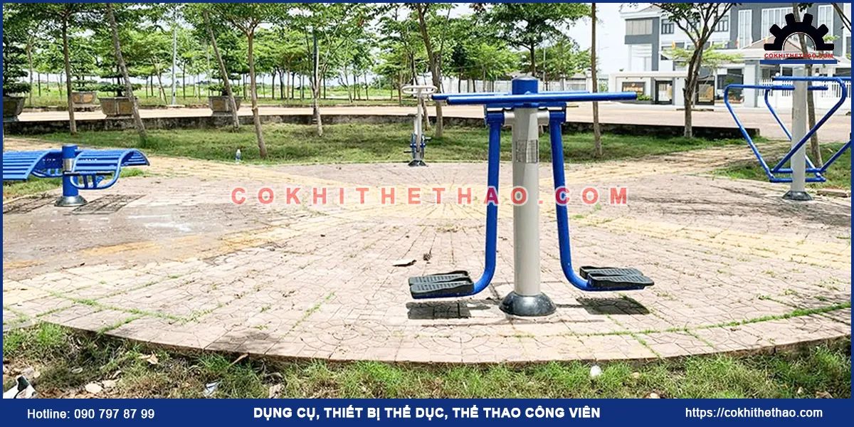 Công trình dụng cụ thể thao công viên