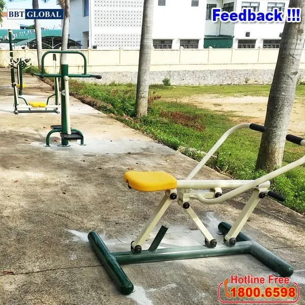 Dụng cụ thể thao tại khu vui chơi công cộng