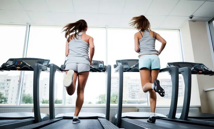 Thời gian luyện tập liên tục trong nhiều giờ khiến máy chạy bộ tiêu hao nhiều điện năng