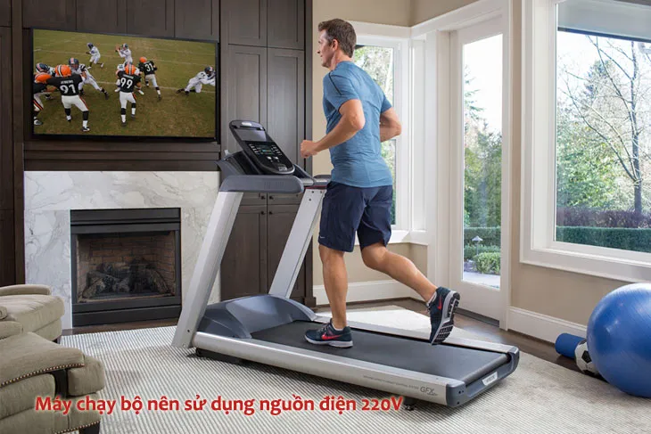 Nên sử dụng nguồn điện 220V để giúp động cơ máy chạy bộ vận hành ổn định