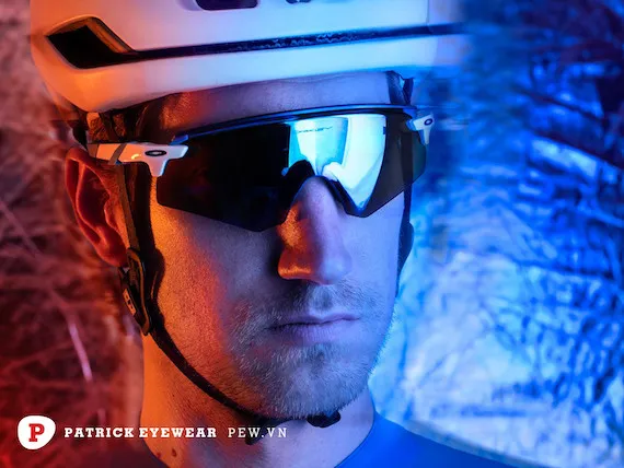 Kính Oakley Encoder với thiết kế compact đa năng