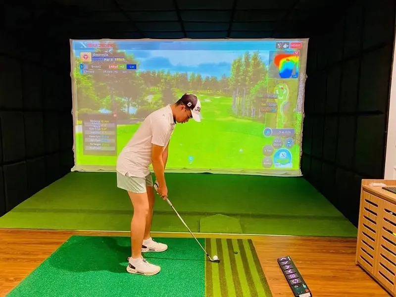 Chi phí hợp lý tại sân golf Hồ Văn Huê