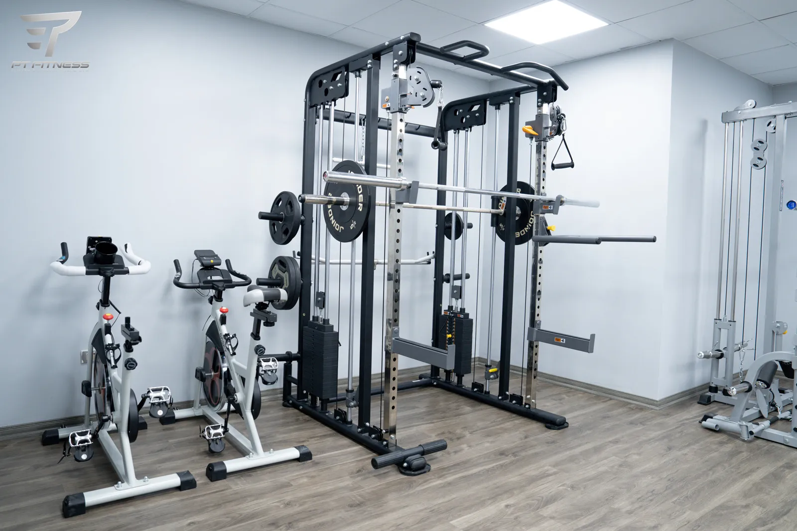 Hình ảnh văn phòng showroom mới 499 lạc long quân