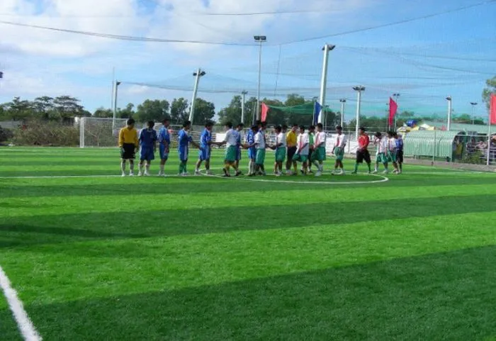 Sân bóng Thiên Trường với hệ thống hiện đại