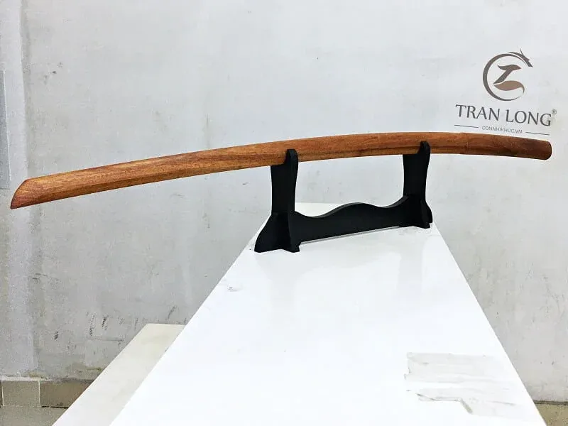 Kiếm bokken gỗ cẩm xe với độ cong lớn