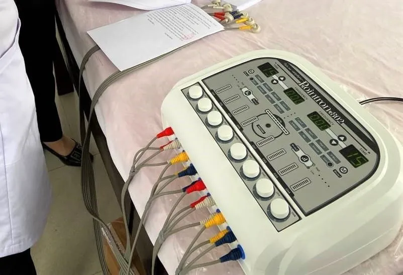 Máy điện châm không dùng kim Model Pointron 802