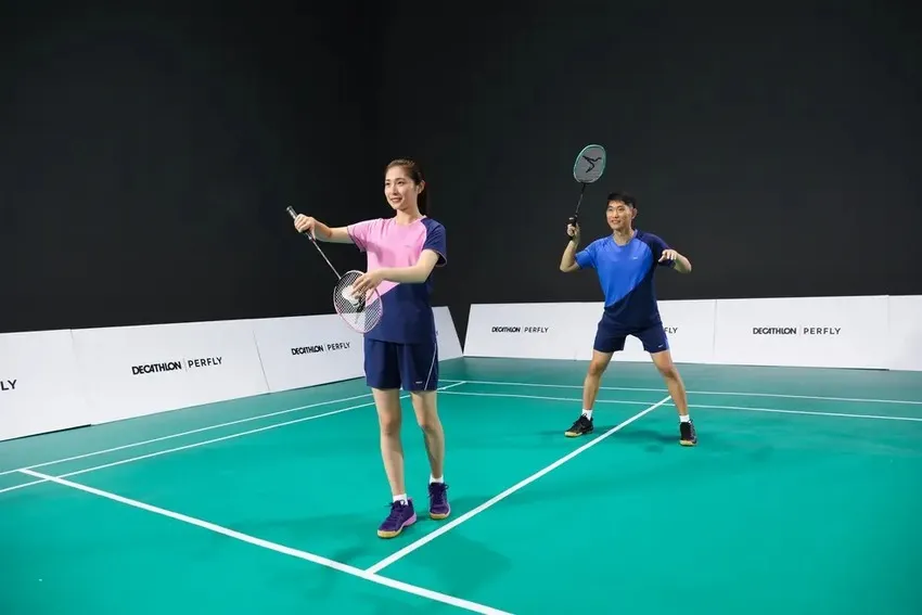 Mỗi trận đánh đôi cần 4 người chơi, mỗi đội có 2 người