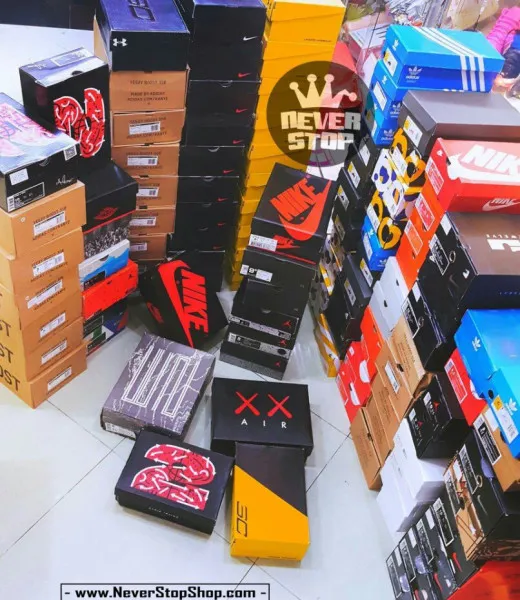 Hình ảnh khách hàng tại NeverStopShop | Shop giày sneakers thể thao HCM