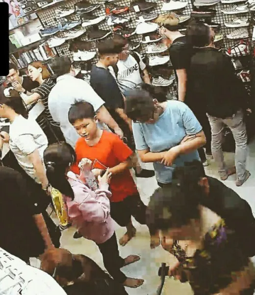 Hình ảnh khách hàng tại NeverStopShop | Shop giày sneakers thể thao HCM