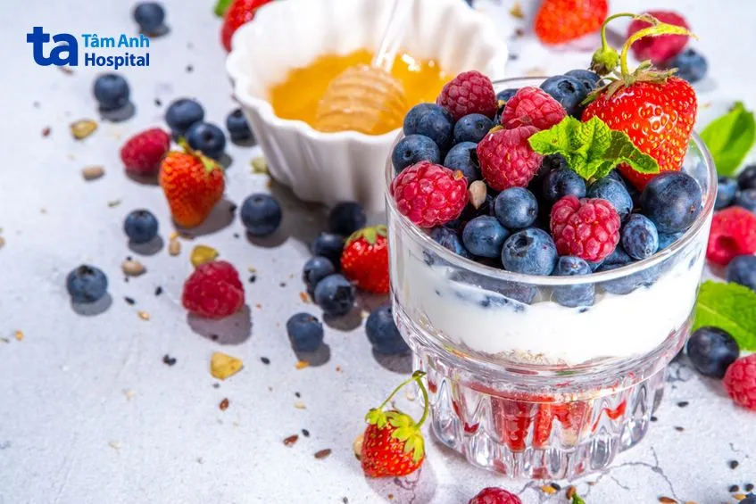 người giảm cân bữa sáng cần ăn bao nhiêu calo