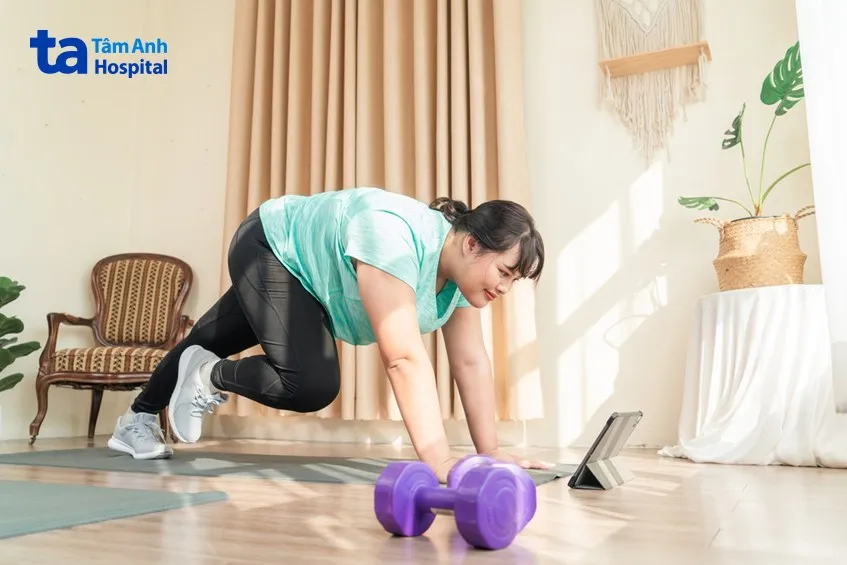 người giảm cân bữa sáng nên ăn bao nhiêu calo