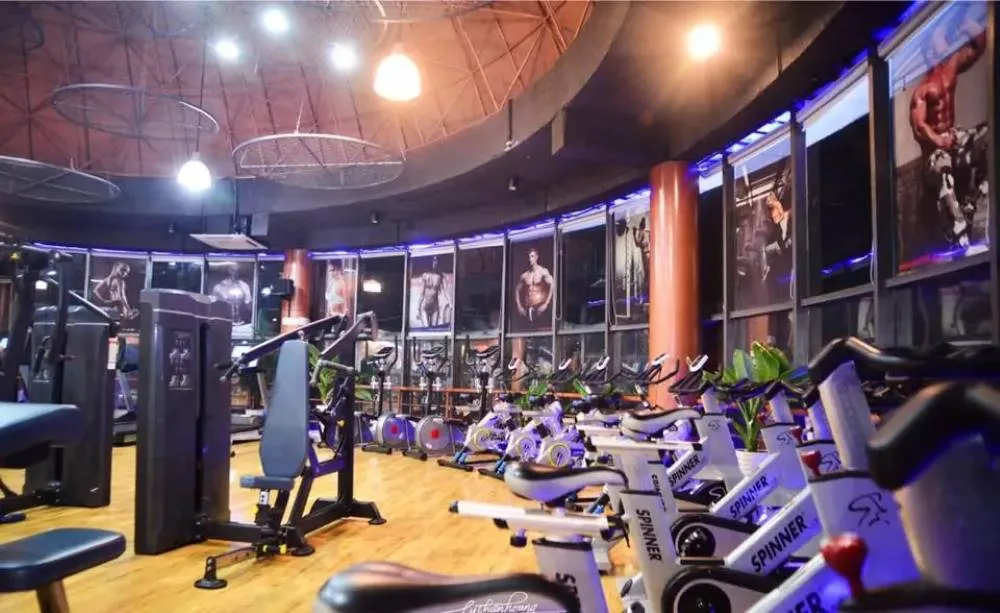 Rocky Fitness Center - phòng gym phường 13 quận Tân Bình với không gian thoáng mát