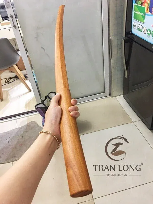 Biên dạng kiếm bokken với độ cong chuẩn
