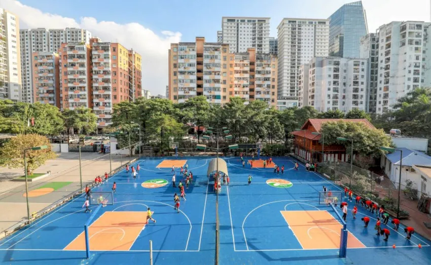 Sân bóng rổ Trường liên cấp Ngôi Sao có thiết kế bắt mắt