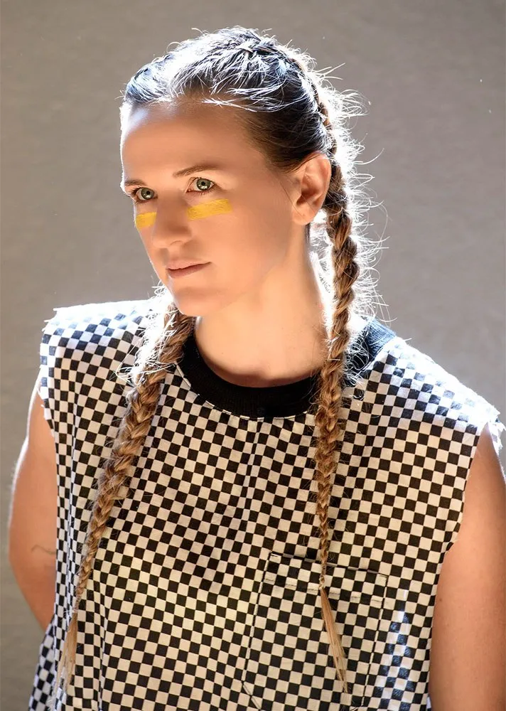 Tóc thắt bím truyền thống cho phái đẹp tập aerobic