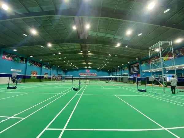 Sân Cầu Lông Đại Học Ngoại Thương