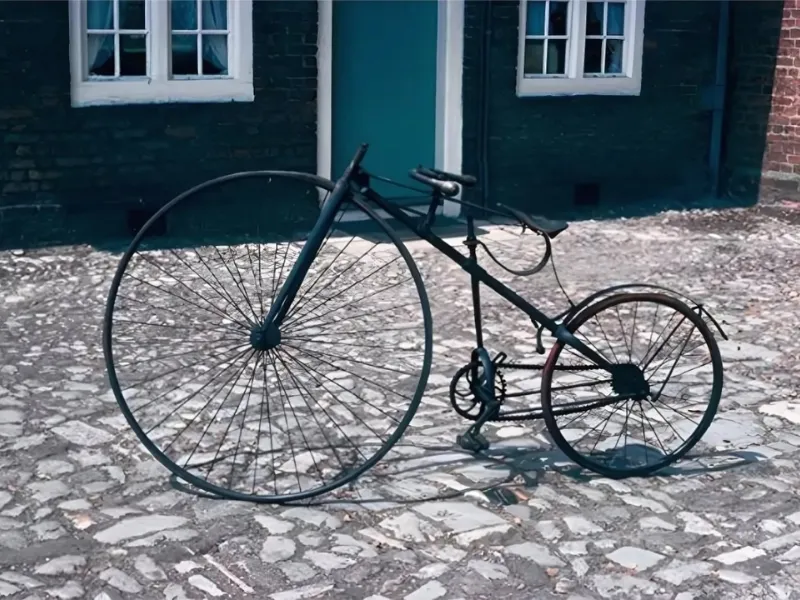 Xe đạp có thiết kế cồng kềnh, khó điều khiển