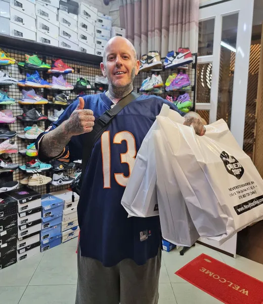 Hình ảnh khách hàng tại NeverStopShop | Shop giày sneakers thể thao HCM