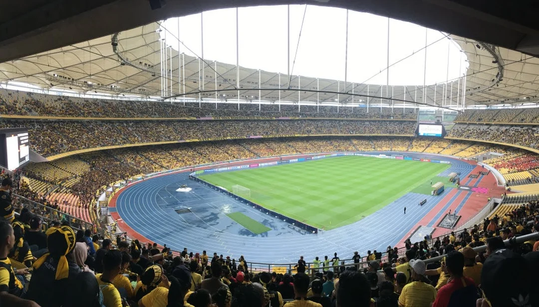 Sân vận động Bukit Jalil trong trận bóng đá đông khán giả sân vận động bukit jalil trong trận chung kết AFF 2018